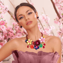 Cargar imagen en el visor de la galería, Maroon Rose Collar Necklace Set
