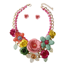 Load image into Gallery viewer, Bright Rose Chunky Collar Necklace
