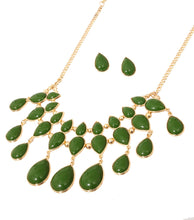 Load image into Gallery viewer, Green Beads Necklace Set
