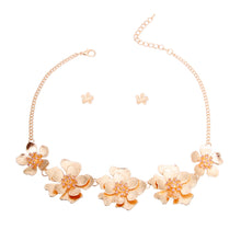 Load image into Gallery viewer, Gold Metal and Pink Flower Collar
