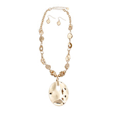 Load image into Gallery viewer, Gold Organic Link Pendant Necklace
