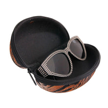 Cargar imagen en el visor de la galería, Brown Tiger Stripe Fur Sunglass Case
