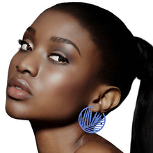 Load image into Gallery viewer, Blue Rubber Coated Leaf Hoops
