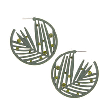 Cargar imagen en el visor de la galería, Olive Rubber Coated Leaf Hoops
