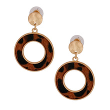 Load image into Gallery viewer, Brown Leopard Fur Ring Earrings
