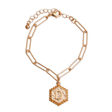 Cargar imagen en el visor de la galería, D Hexagon Initial Charm Bracelet
