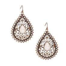 Load image into Gallery viewer, Burnished Filigree Cracked Stone Earrings
