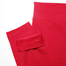 Cargar imagen en el visor de la galería, Red Fleece Lined Leggings-Waist 25&quot;-32&quot;.
