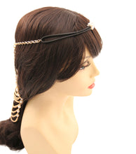 Cargar imagen en el visor de la galería, Gold and Pearl Hair Chain
